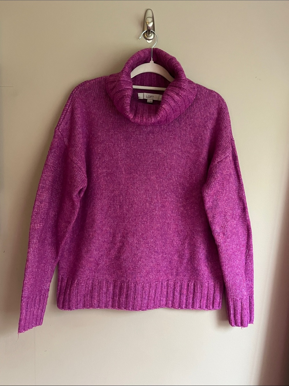 LOFT fuzzy cowl neck marled knit magenta fuschia pink sweater size small